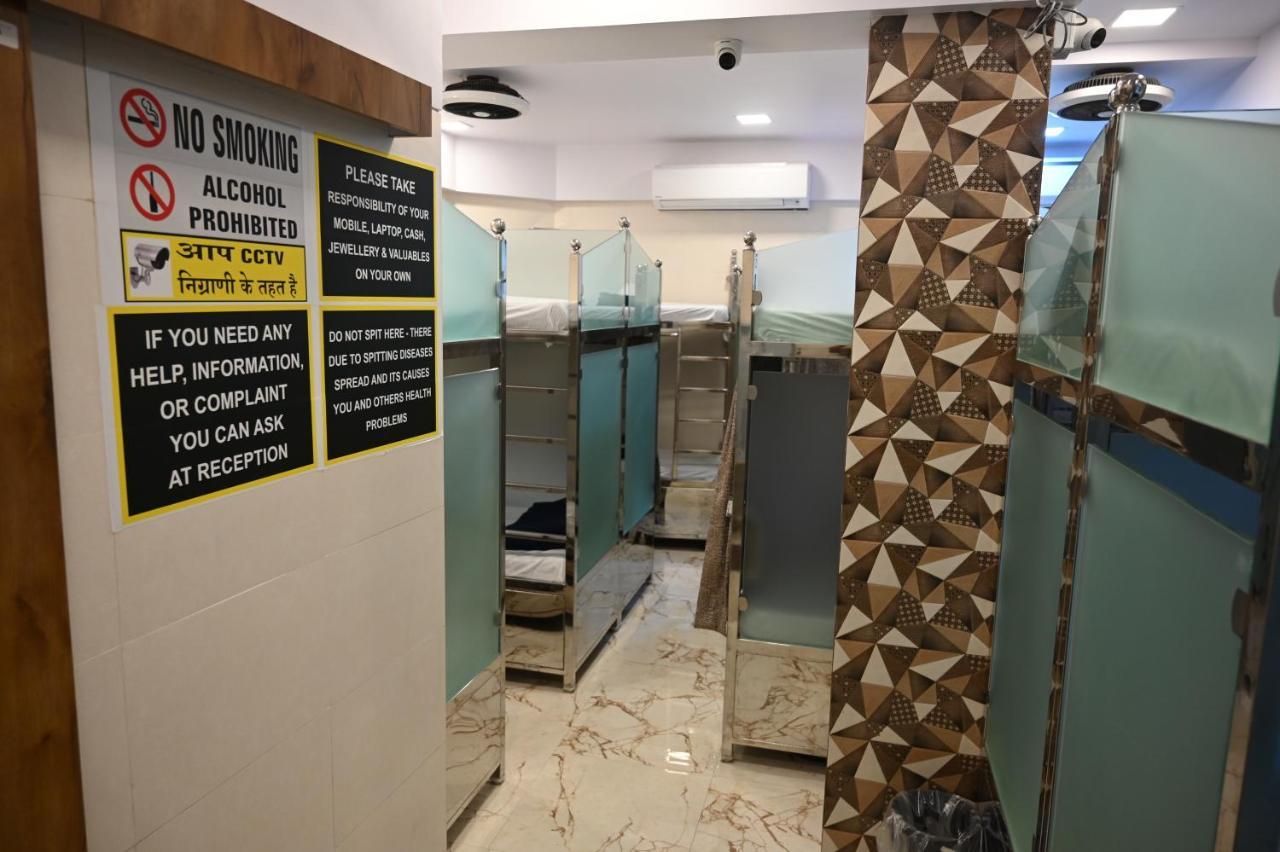 Sagar Dormitory Andheri - Nearest To Andheri Railway Station West Mumbai  Buitenkant foto