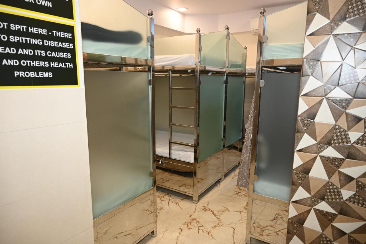 Sagar Dormitory Andheri - Nearest To Andheri Railway Station West Mumbai  Buitenkant foto