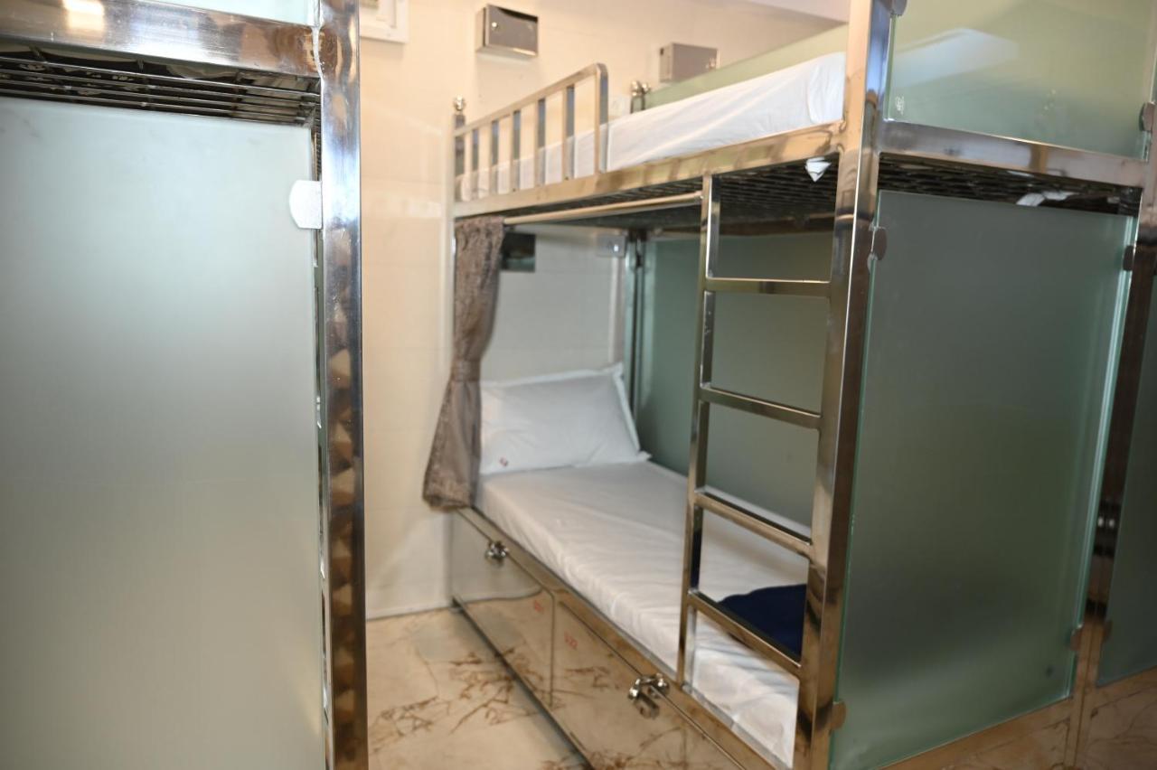 Sagar Dormitory Andheri - Nearest To Andheri Railway Station West Mumbai  Buitenkant foto